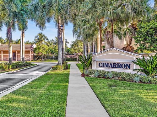 8706 Blaze Ct, Davie, FL, 33328-8661 | Card Image