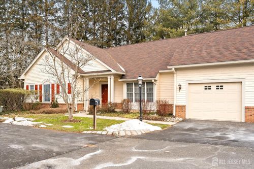 4 Douglas Fir Ct, PRINCETON, NJ, 08540-5043 | Card Image