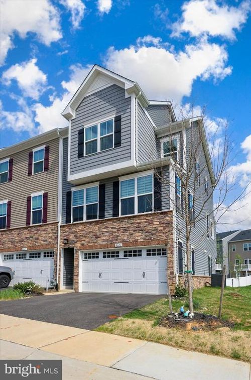 8123 Primrose Ln, LAUREL, MD, 20723-6065 | Card Image