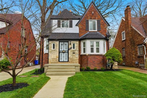 5991 Bishop St, Detroit, MI, 48224-2047 | Card Image
