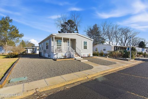 141 Douglas Dr, Jackson, NJ, 08527-3517 | Card Image