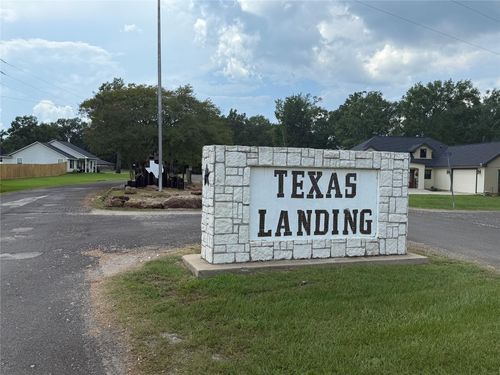 237 Buffalo Ct, Livingston, TX, 77351-6404 | Card Image