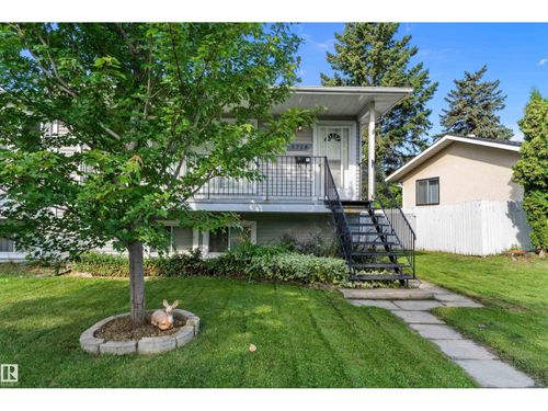 5708 52 St, Wetaskiwin, AB, T9A2W6 | Card Image