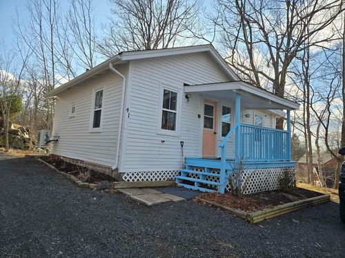 41 Willow Ave, Wolfville, NS, B4P2G6 | Card Image