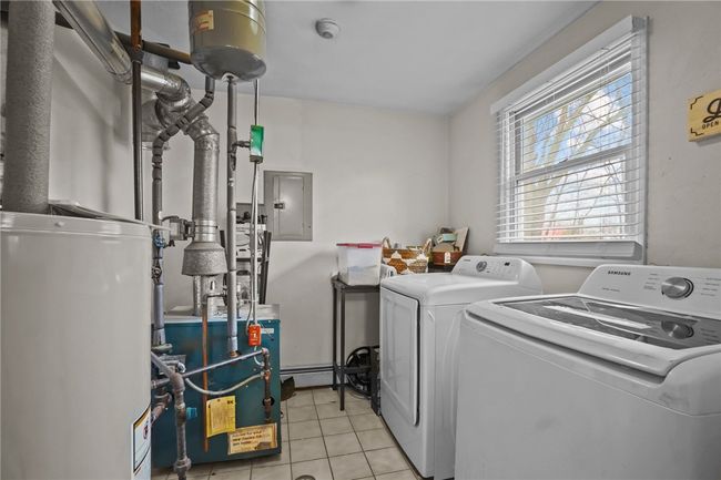 Laundry Area/Utilities | Image 21