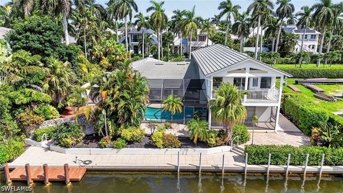 660 14th Ave S, NAPLES, FL, 34102-7116 | Card Image