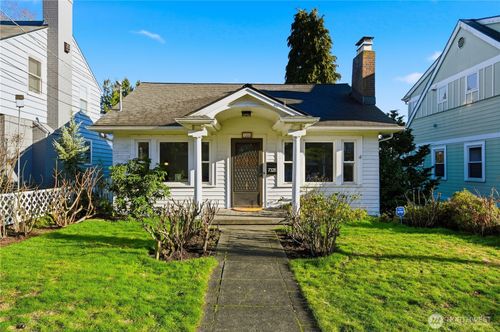 7328 19th Ave Ne, Seattle, WA, 98115-5706 | Card Image