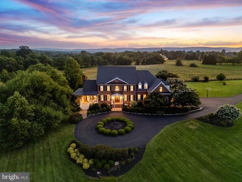 15999 Hampton Rd, Hamilton, VA, 20158-3309 | Card Image