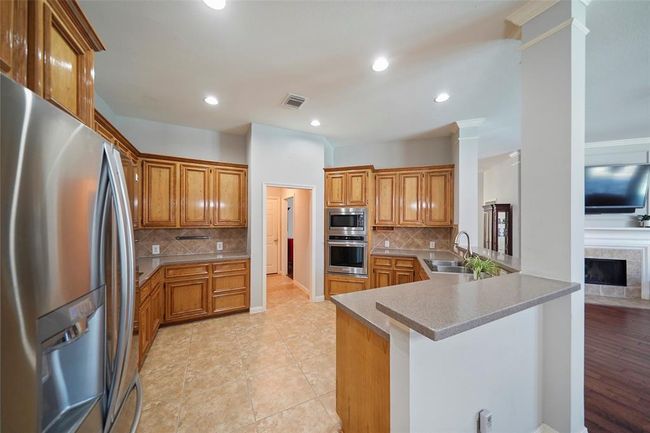 Easy access to the formal dining room right through that door. | Image 9