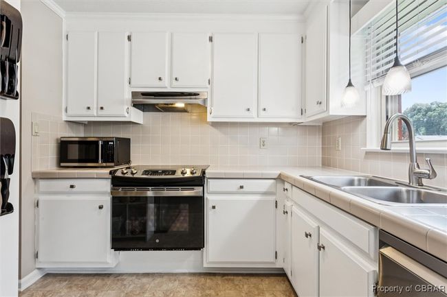 2855 Cypress Crest Ln, House other with 2 bedrooms, 2 bathrooms and null parking in Hayes VA | Image 16