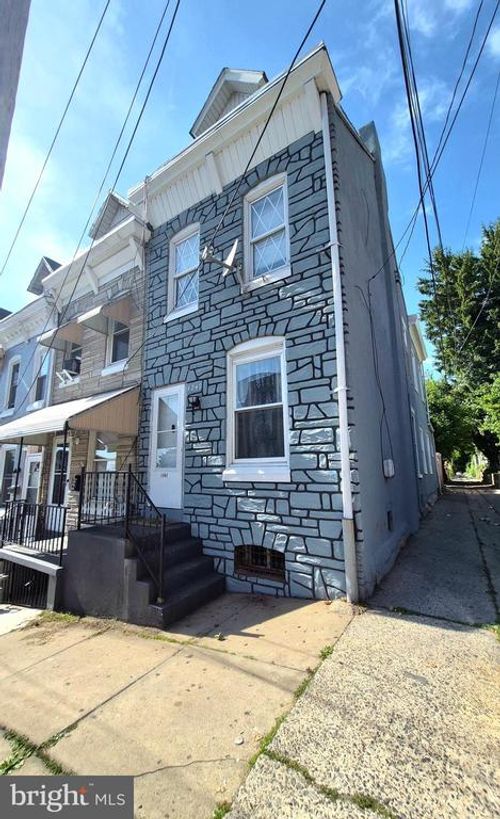 1247 Oley St, READING, PA, 19604-2537 | Card Image