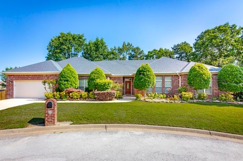 8 Castle Rock Cv, Little Rock, AR, 72212-2782 | Card Image