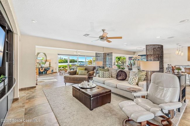 Comfortable seating area in great room | Image 9