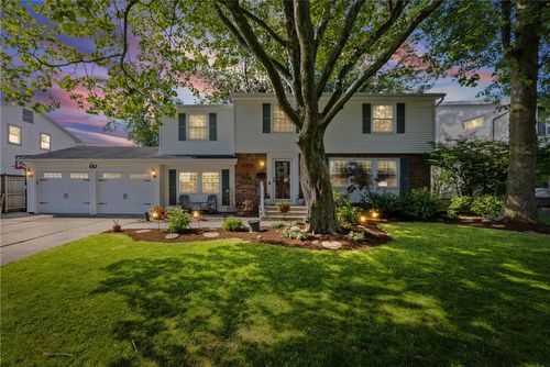 147 Pin Oak Dr, Amherst, NY, 14221-1532 | Card Image