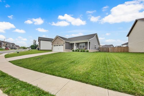 1948 Sydney Louise Dr, Clarksville, TN, 37042-1589 | Card Image