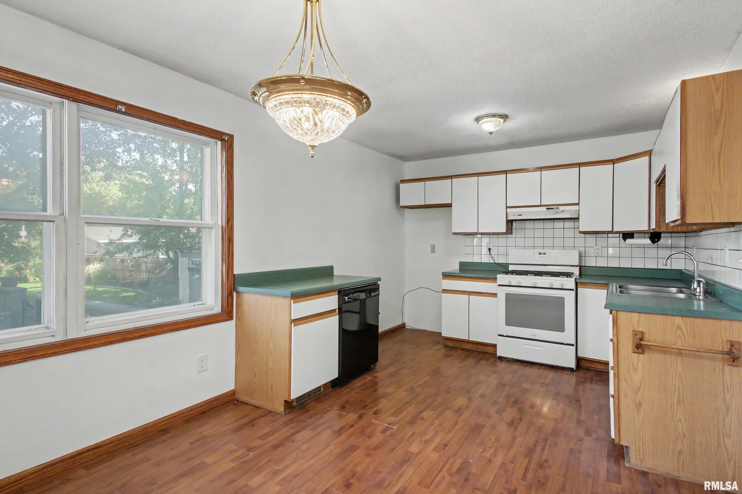 Residential in Fowler 4