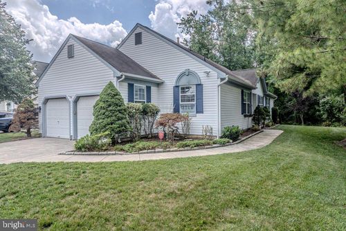25 Glenview Way E, GIBBSBORO, NJ, 08026-1466 | Card Image