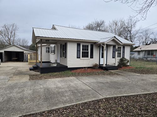 1755 W Trace Creek Rd, Waverly, TN, 37185-3273 | Card Image