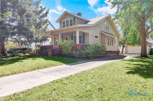207 E 11th St, Genoa, OH, 43430-1411 | Card Image