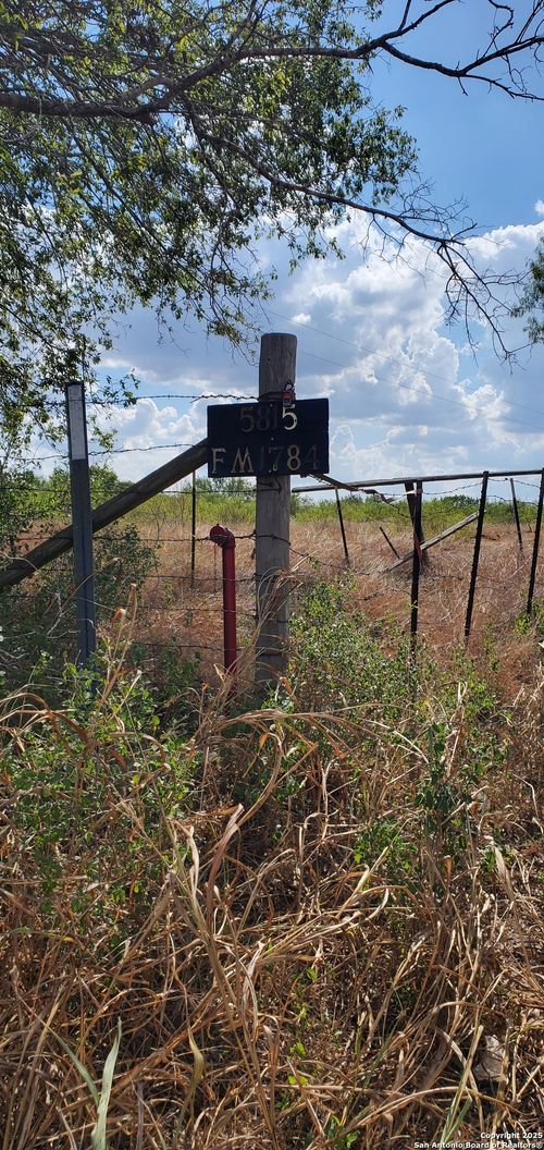 5815 Fm 1784, Pleasanton, TX, 78064-6343 | Card Image