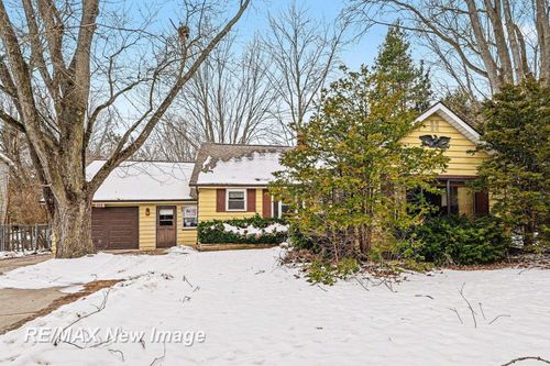 540 S Hemlock Rd, Hemlock, MI, 48626-9413 | Card Image