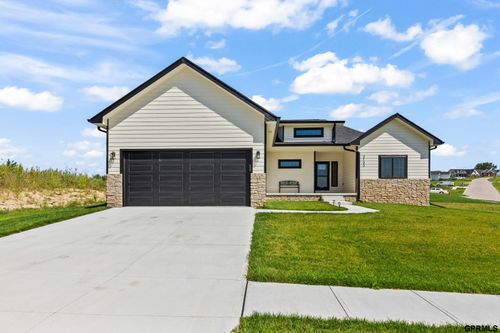 3103 Mulberry Dr, Blair, NE, 68008 | Card Image