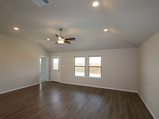 14076 Kempt Dr, House other with 3 bedrooms, 2 bathrooms and null parking in Pilot Point TX | Image 15