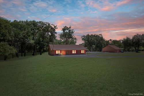 805 Lusk Creek Rd, Eddy, TX, 76524-2726 | Card Image