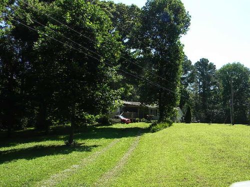 105 Hagerville Hollow Rd, Erin, TN, 37061-5619 | Card Image
