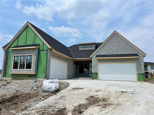 10856 S Shady Bend Rd, Olathe, KS, 66061-5215 | Card Image