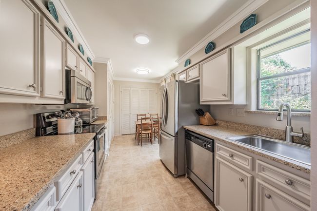 1214 Belle Pl, Home with 3 bedrooms, 3 bathrooms and null parking in Fort Worth TX | Image 5
