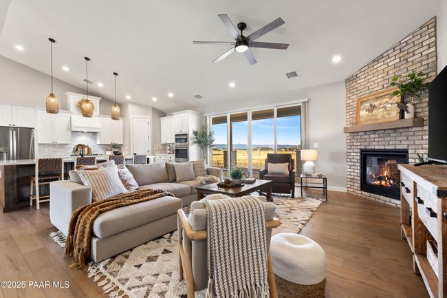 14-Living Room | Image 14