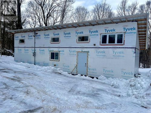 24 Briar Hill Rd, Lyndhurst, ON, K0E1N0 | Card Image