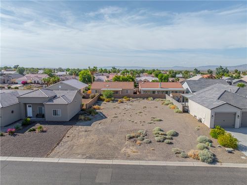2076 E Desert Greens Dr, Fort Mohave, AZ, 86426-8872 | Card Image