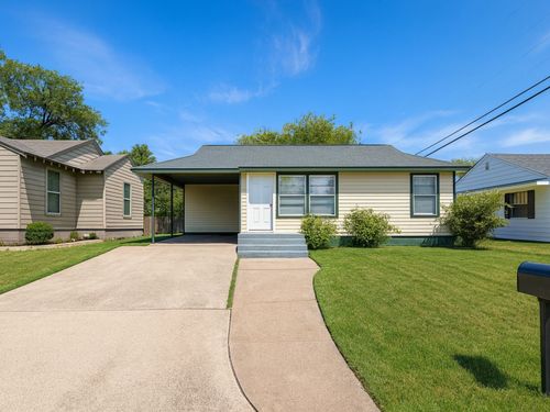 9104 Farmer Rd, White Settlement, TX, 76108-2206 | Card Image