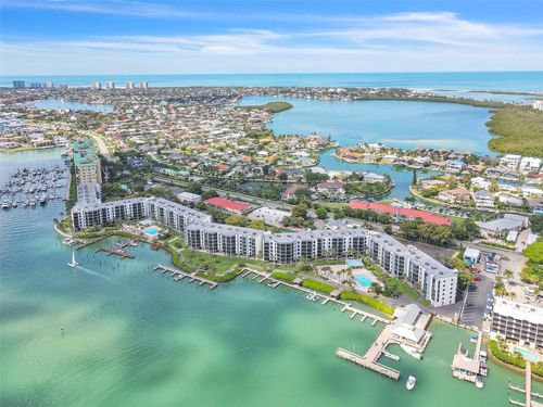 e210-1085 Bald Eagle Dr, MARCO ISLAND, FL, 34145-2140 | Card Image