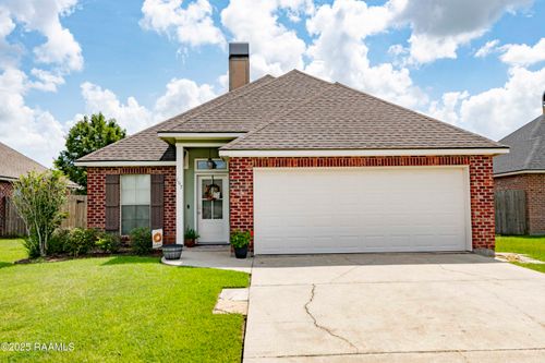 107 Peak Run, Youngsville, LA, 70592-5867 | Card Image