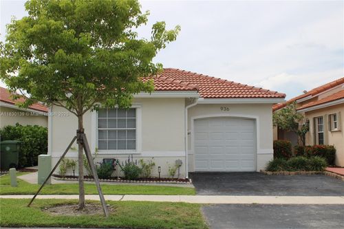 936 Sw 180th Ter, Pembroke Pines, FL, 33029-4423 | Card Image