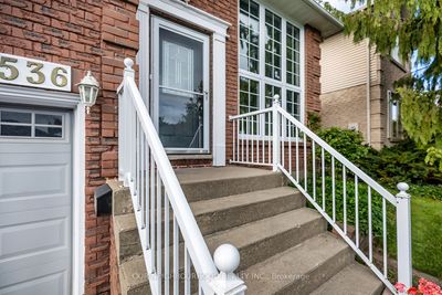 536 Steerforth St, House other with 3 bedrooms, 3 bathrooms and 6 parking in Oshawa ON | Image 2