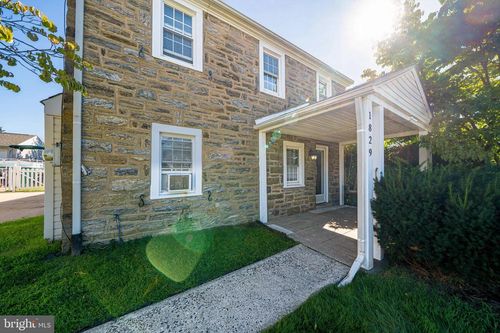 1829 Loney St, PHILADELPHIA, PA, 19111-2911 | Card Image