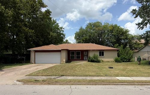 205 Marshall St, Tulsa, OK, 74106-4715 | Card Image