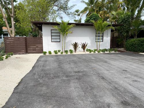 11310 Peachtree Dr, Miami, FL, 33161-6854 | Card Image