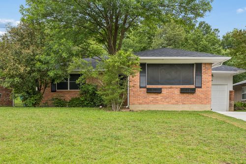 636 Kessler Blvd, Sherman, TX, 75092-5656 | Card Image