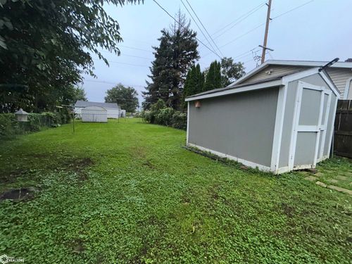 204 W Nevada St, Marshalltown, IA, 50158-2749 | Card Image