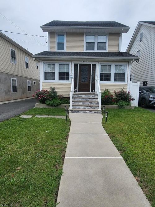 842 Gibbons Ct, Elizabeth, NJ, 07202-3102 | Card Image