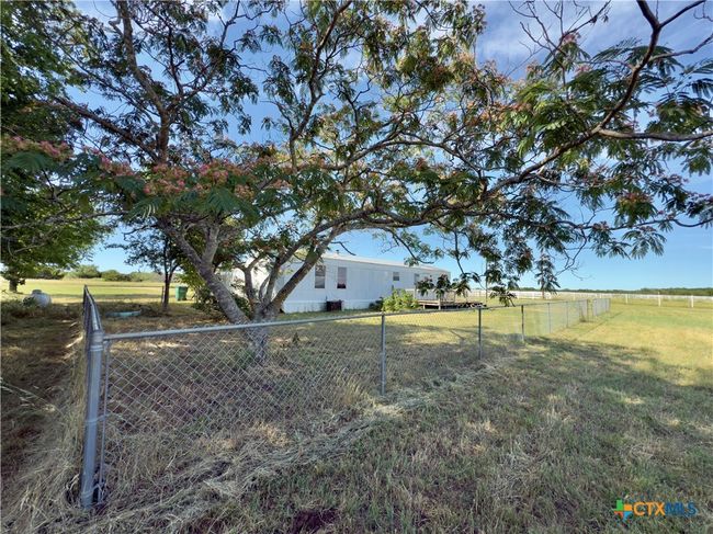 406 Jonah Ln, House other with 2 bedrooms, 2 bathrooms and null parking in Mcgregor TX | Image 7