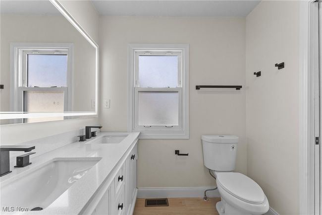 30031 Thomas St, House other with 5 bedrooms, 3 bathrooms and null parking in Willowick OH | Image 13