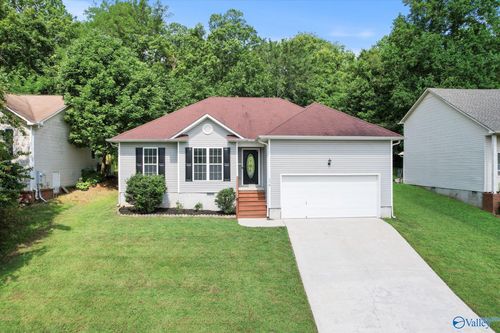 176 Hollington Dr Ne, Huntsville, AL, 35811-9515 | Card Image