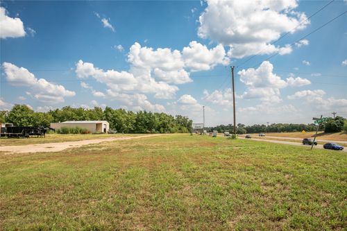 20 Red Tip Ln, Brenham, TX, 77833-0972 | Card Image