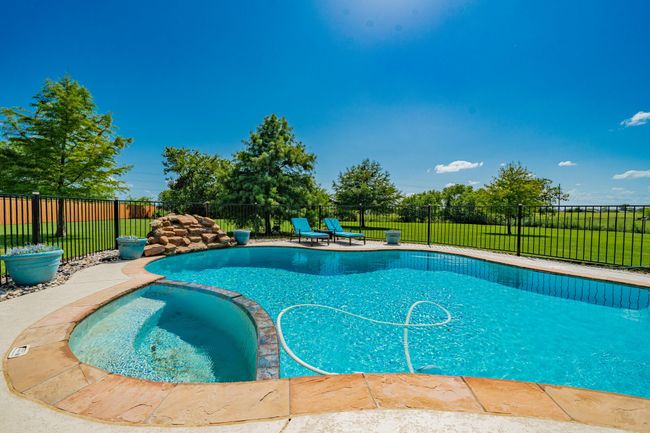2577 W Alamosa Dr, House other with 4 bedrooms, 3 bathrooms and null parking in Terrell TX | Image 34